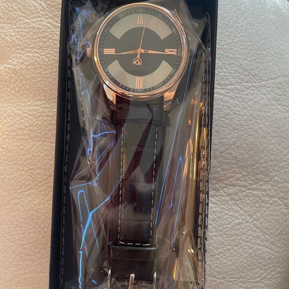 Brand new unisex watch